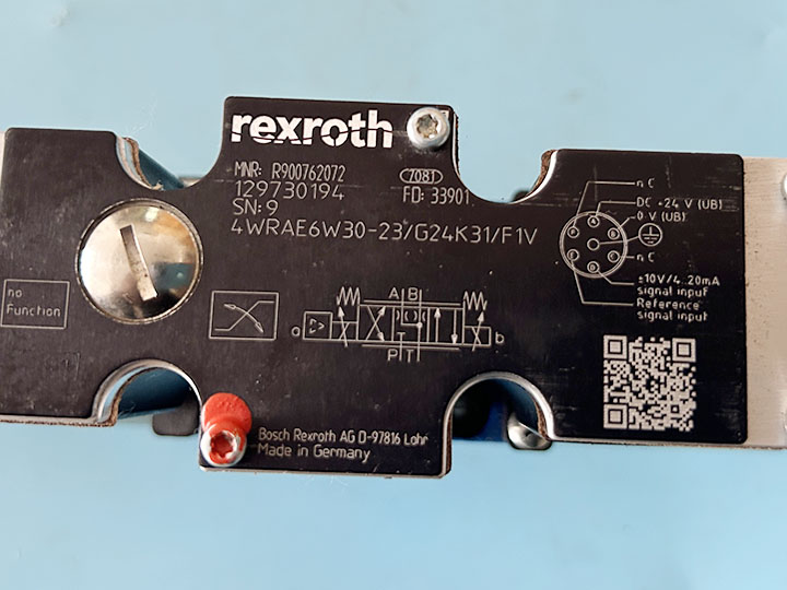 Rexroth力士乐比例阀R900762072 4WRAE6W30-23G24K31F1V